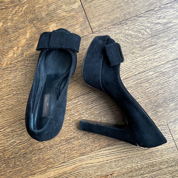 Louis Vuitton suede peep toe platforms - Picture 2 of 4
